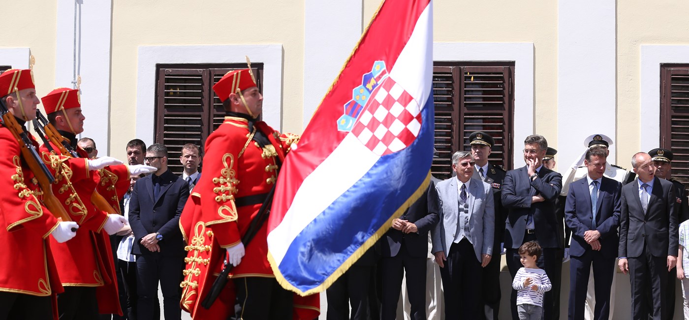 Čestitka predsjednika Vlade u povodu Dana oružanih snaga i Dana Hrvatske kopnene vojske 